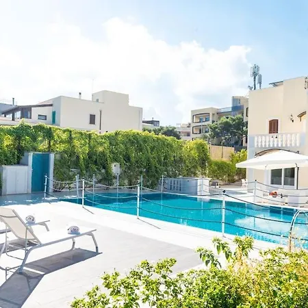 Con Piscina Donna Franca Apartment *