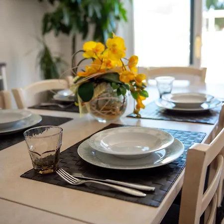 Apartment Con Piscina Donna Franca *